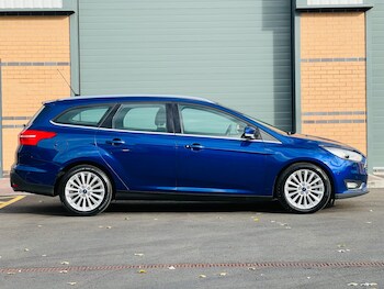 Used Ford Focus 2016 for sale - 76355355: Photo