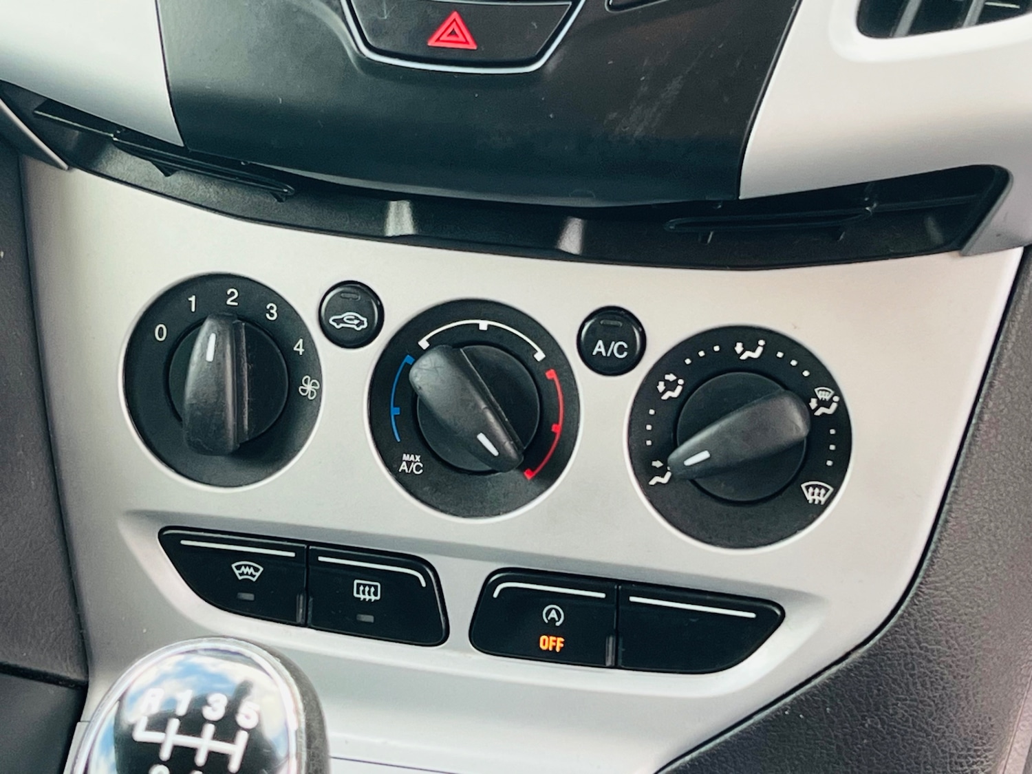 Used Ford Focus 2014 for sale - 76687540: Photo 15