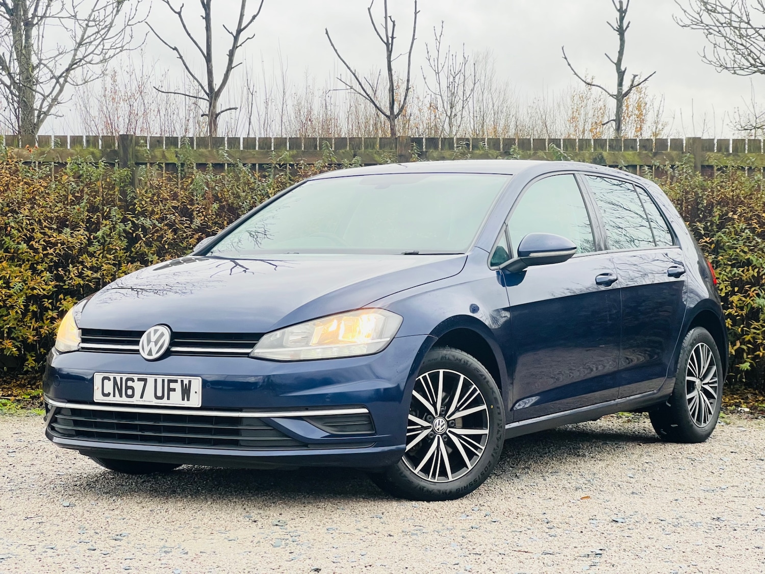 Used Volkswagen Golf 2017 for sale - 76884618: Photo 1