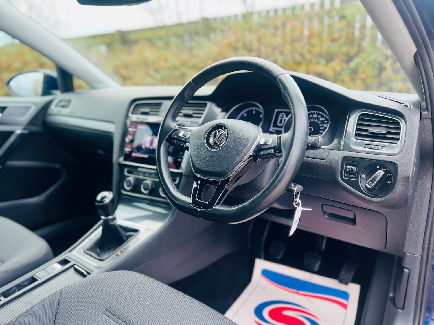 Used Volkswagen Golf 2017 for sale - 76884618: Photo 14