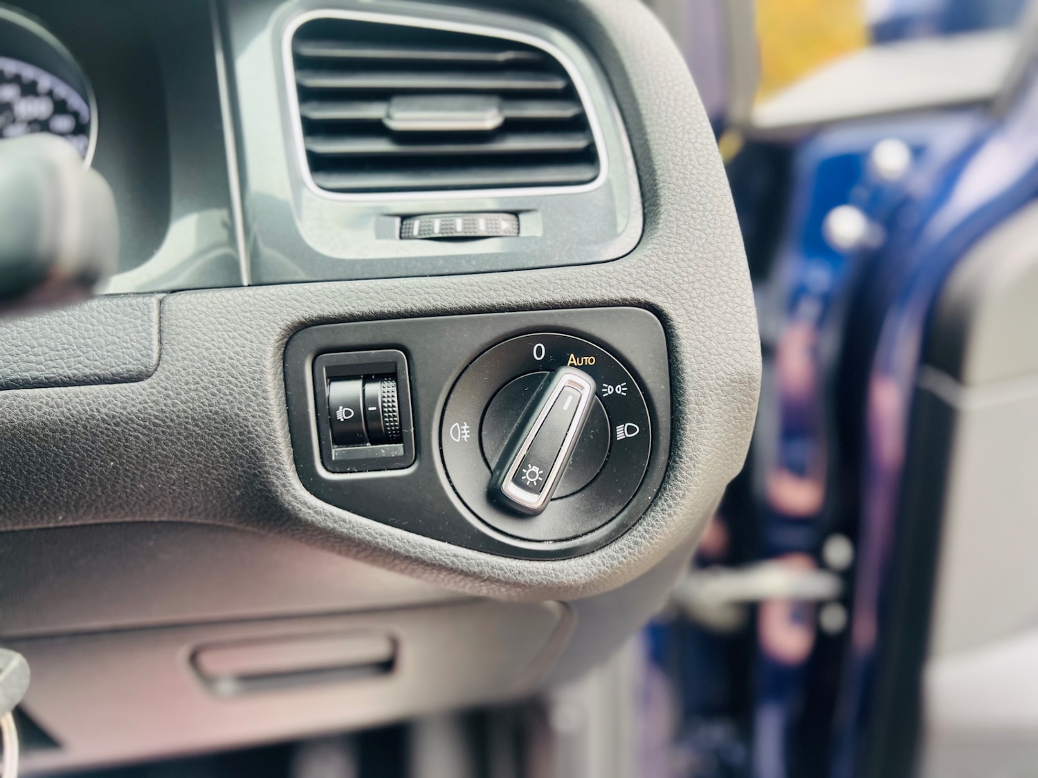 Used Volkswagen Golf 2017 for sale - 76884618: Photo 24