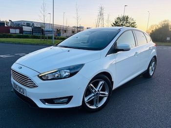 Used Ford Focus 2015 for sale - 78365110: Photo