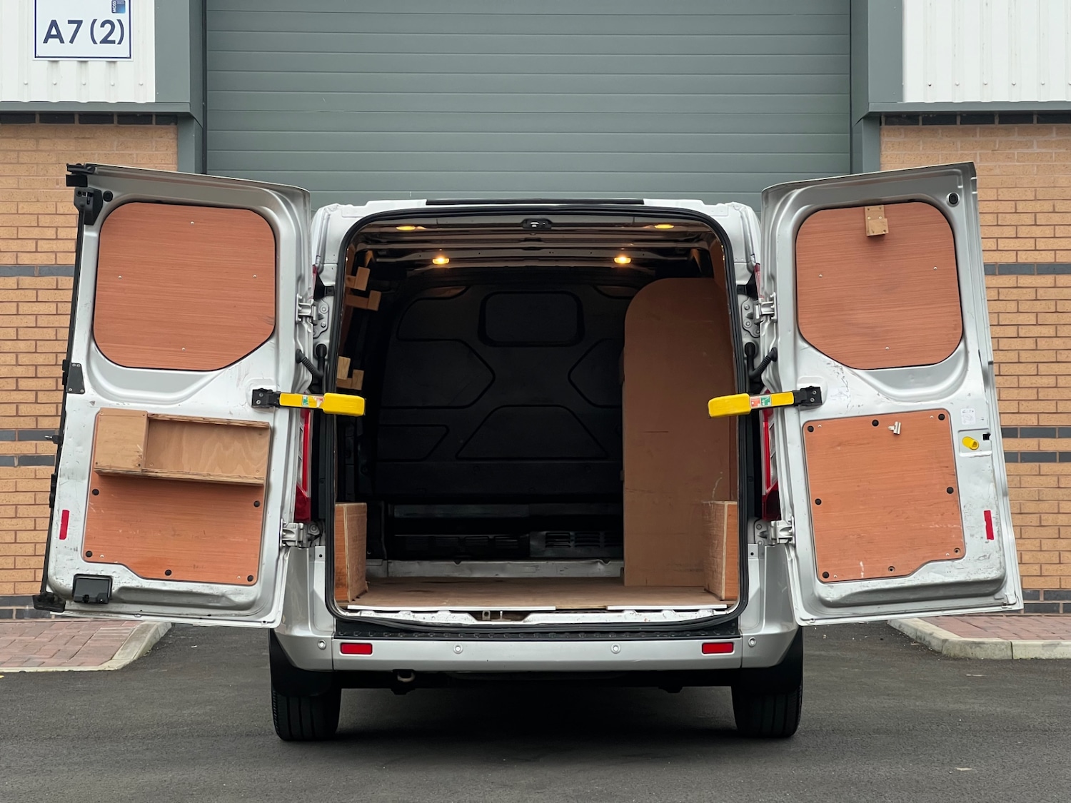 Used Ford Transit Custom 2019 for sale - 77381319: Photo 9