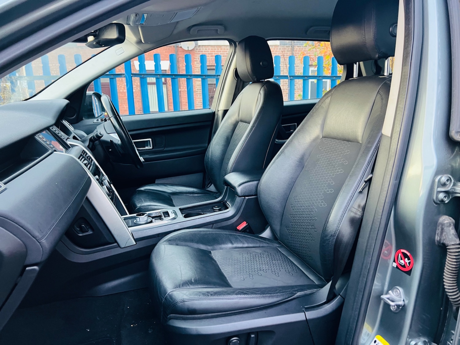 Used Land Rover Discovery Sport 2016 for sale - 76507746: Photo 9