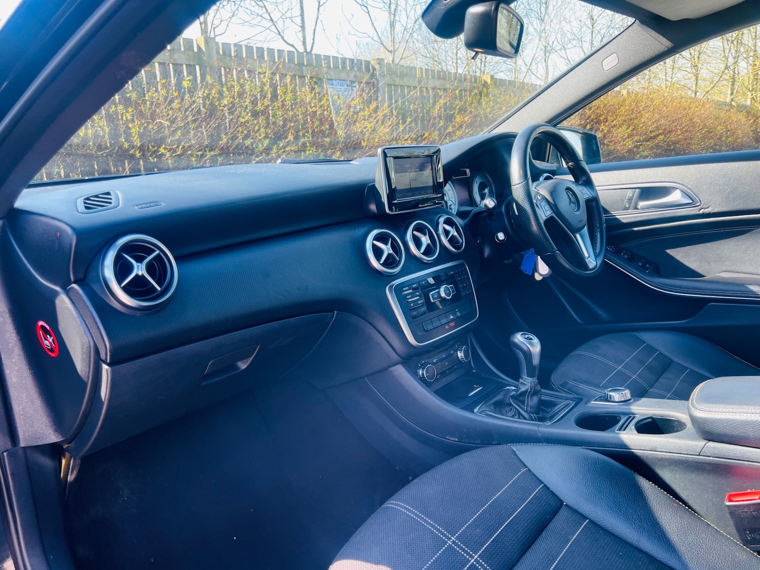 Used Mercedes-Benz A-Class 2015 for sale - 77938625: Photo 11