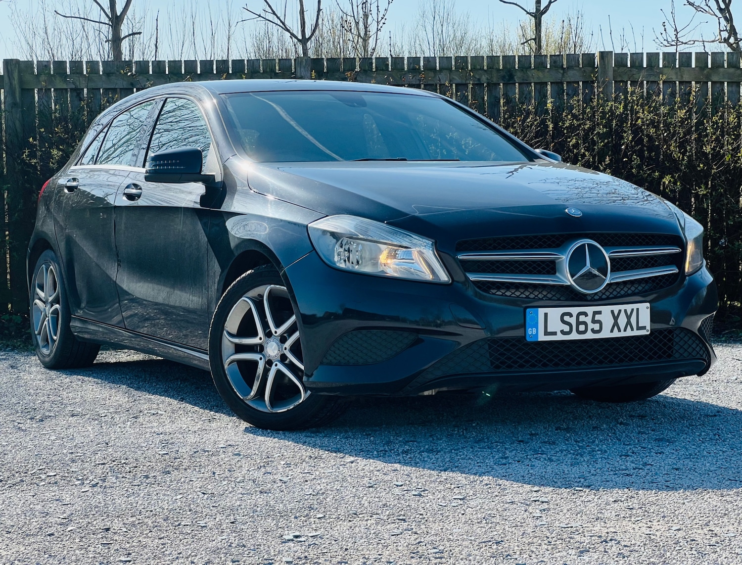 Used Mercedes-Benz A-Class 2015 for sale - 77938625: Photo 2