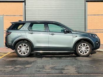 Used Land Rover Discovery Sport 2017 for sale - 79778897: Photo