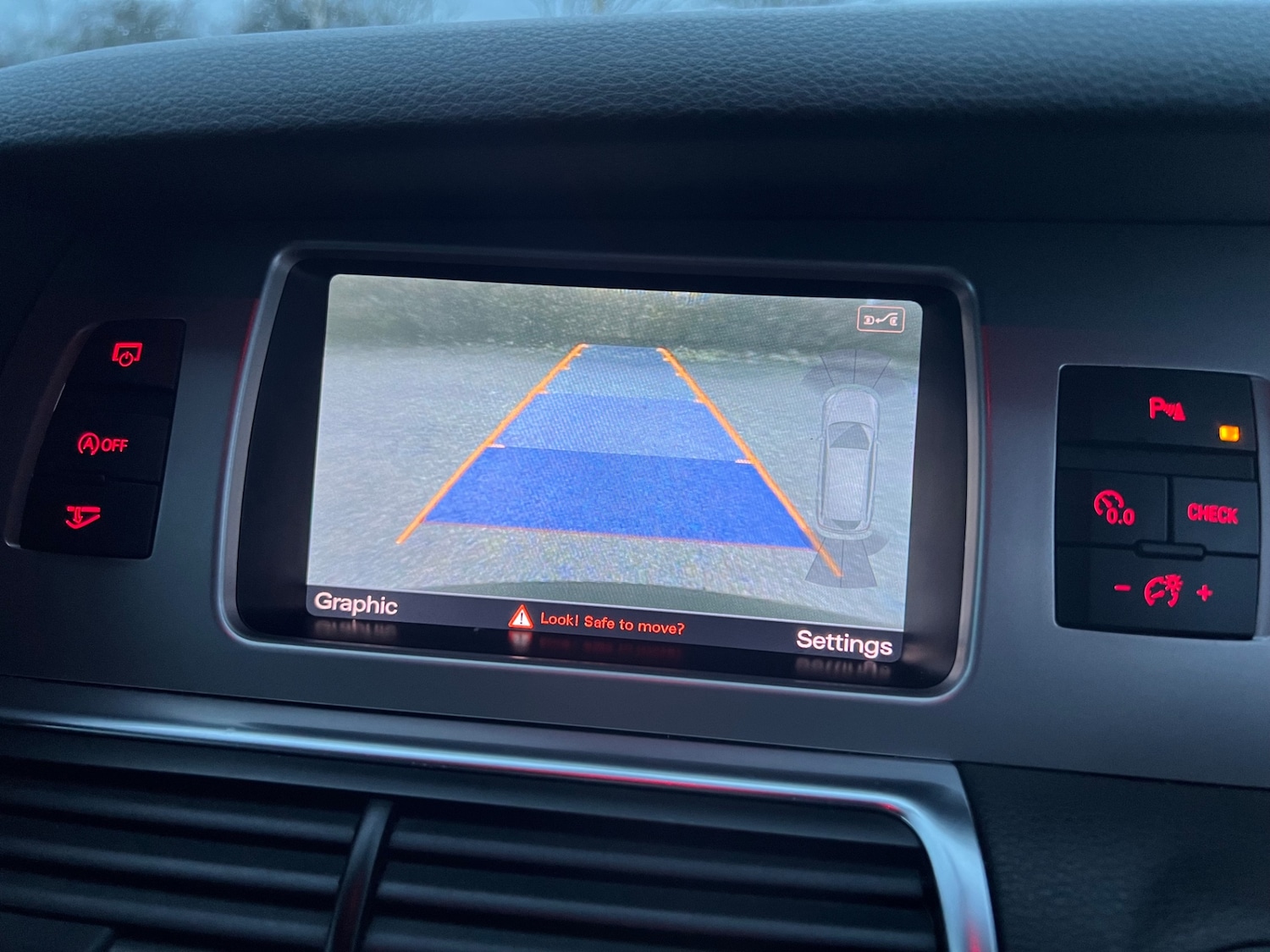 Used Audi Q7 2013 for sale - 77694739: Photo 21