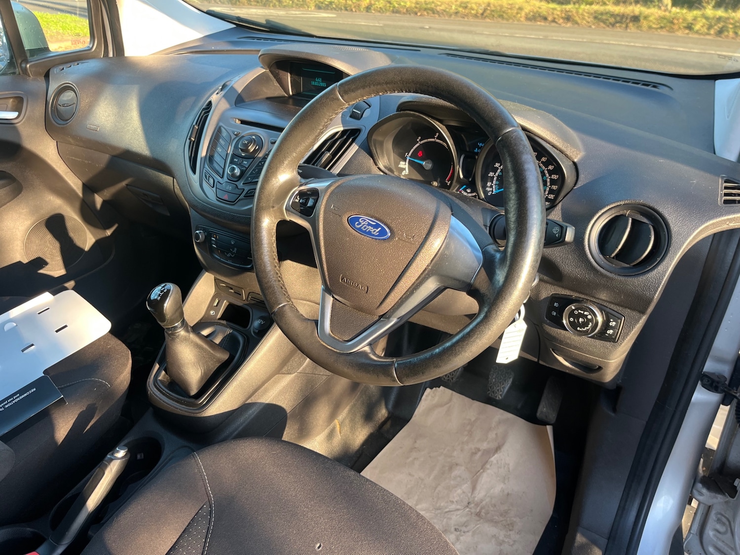 Used Ford Transit Courier 2015 for sale - 76663082: Photo 4