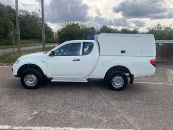Used Mitsubishi L200 2015 for sale - 79786744: Photo