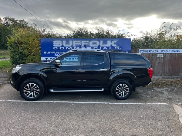 Used Nissan Navara 2018 for sale - 76330980: Photo 2