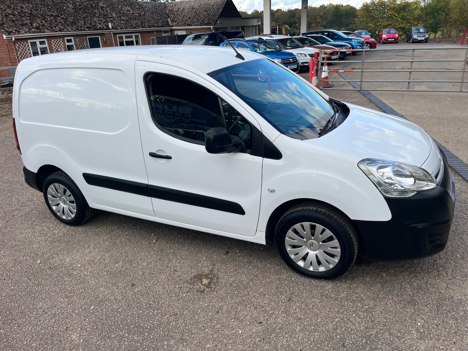 Used Citroen Berlingo 2018 for sale - 76343931: Photo 4