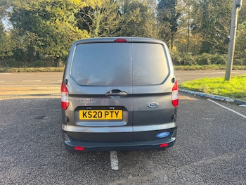 Used Ford Transit Courier 2020 for sale - 76650909: Photo