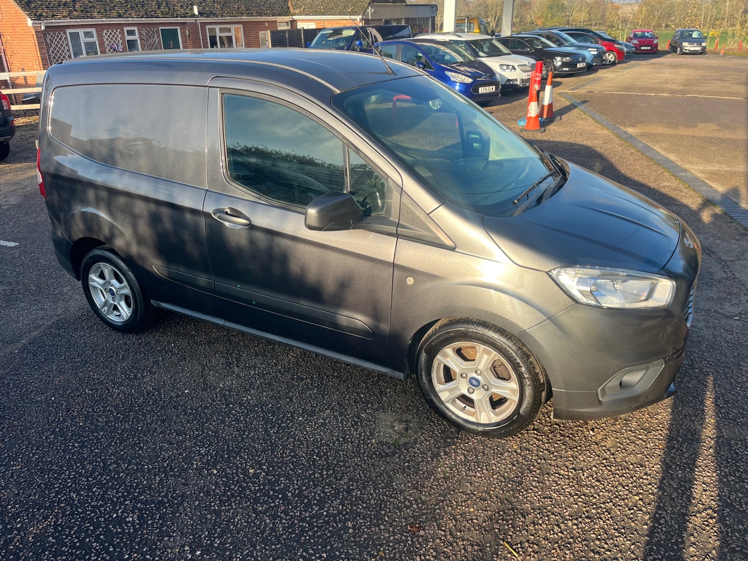 Used Ford Transit Courier 2020 for sale - 76650909: Photo 4