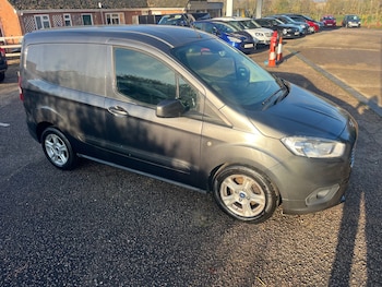 Used Ford Transit Courier 2020 for sale - 76650909: Photo