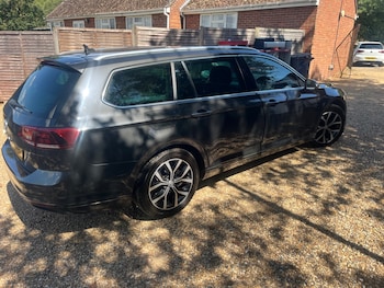 Used Volkswagen Passat 2020 for sale - 79382072: Photo