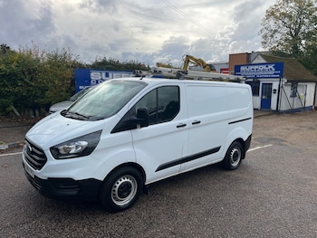 2018 (18) - 2.0 TDCi 105ps Low Roof Van. NEW WET BELT FITTED. NO VAT