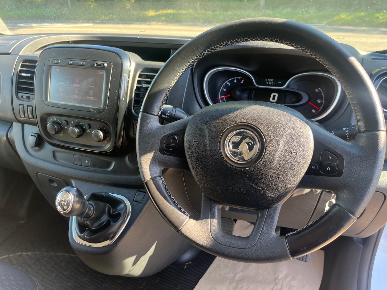 Used Vauxhall Vivaro 2017 for sale - 76181837: Photo 5