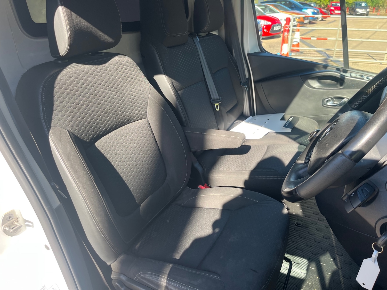 Used Vauxhall Vivaro 2017 for sale - 76181837: Photo 7