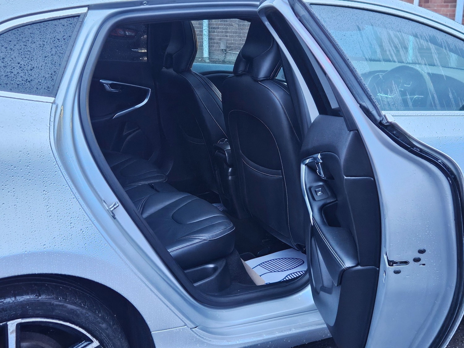 Used Volvo V40 2018 for sale - 77906880: Photo 11