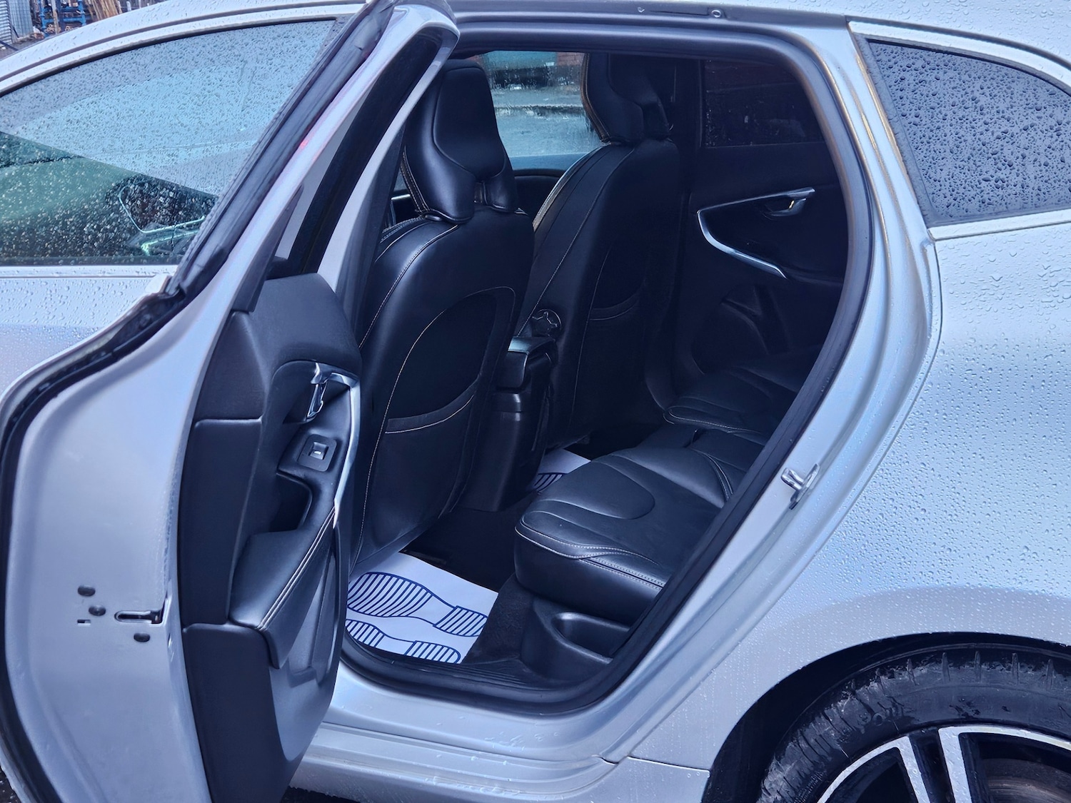 Used Volvo V40 2018 for sale - 77906880: Photo 15