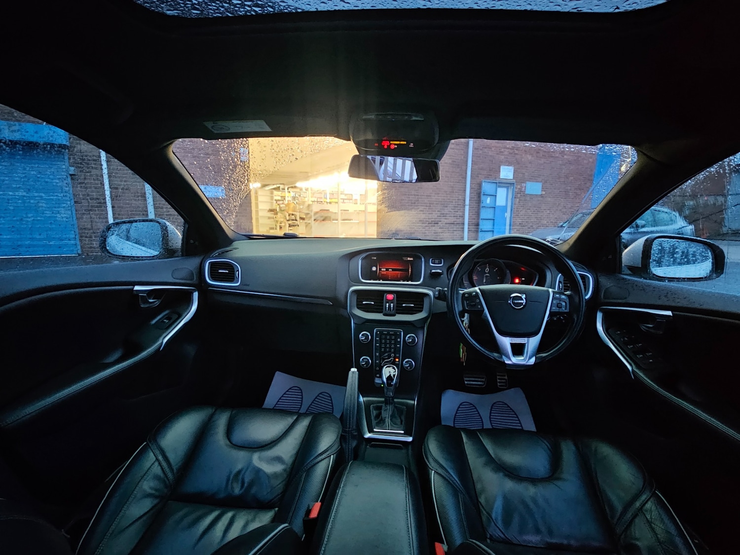 Used Volvo V40 2018 for sale - 77906880: Photo 22