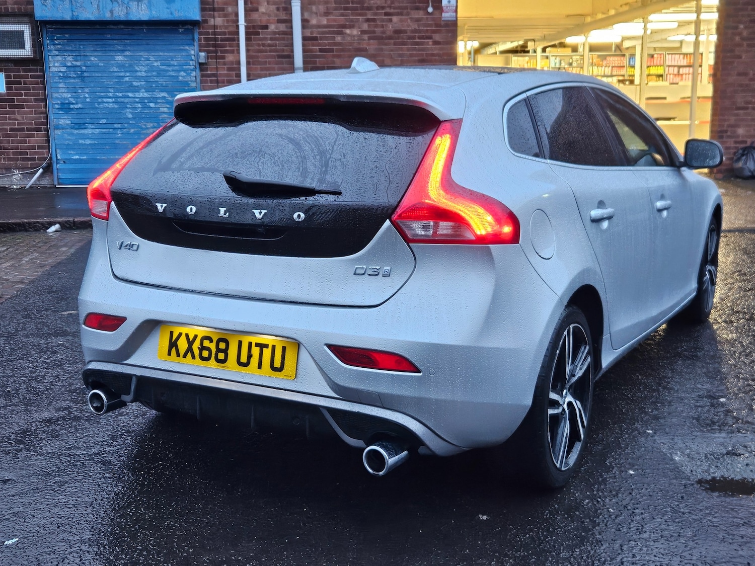 Used Volvo V40 2018 for sale - 77906880: Photo 5