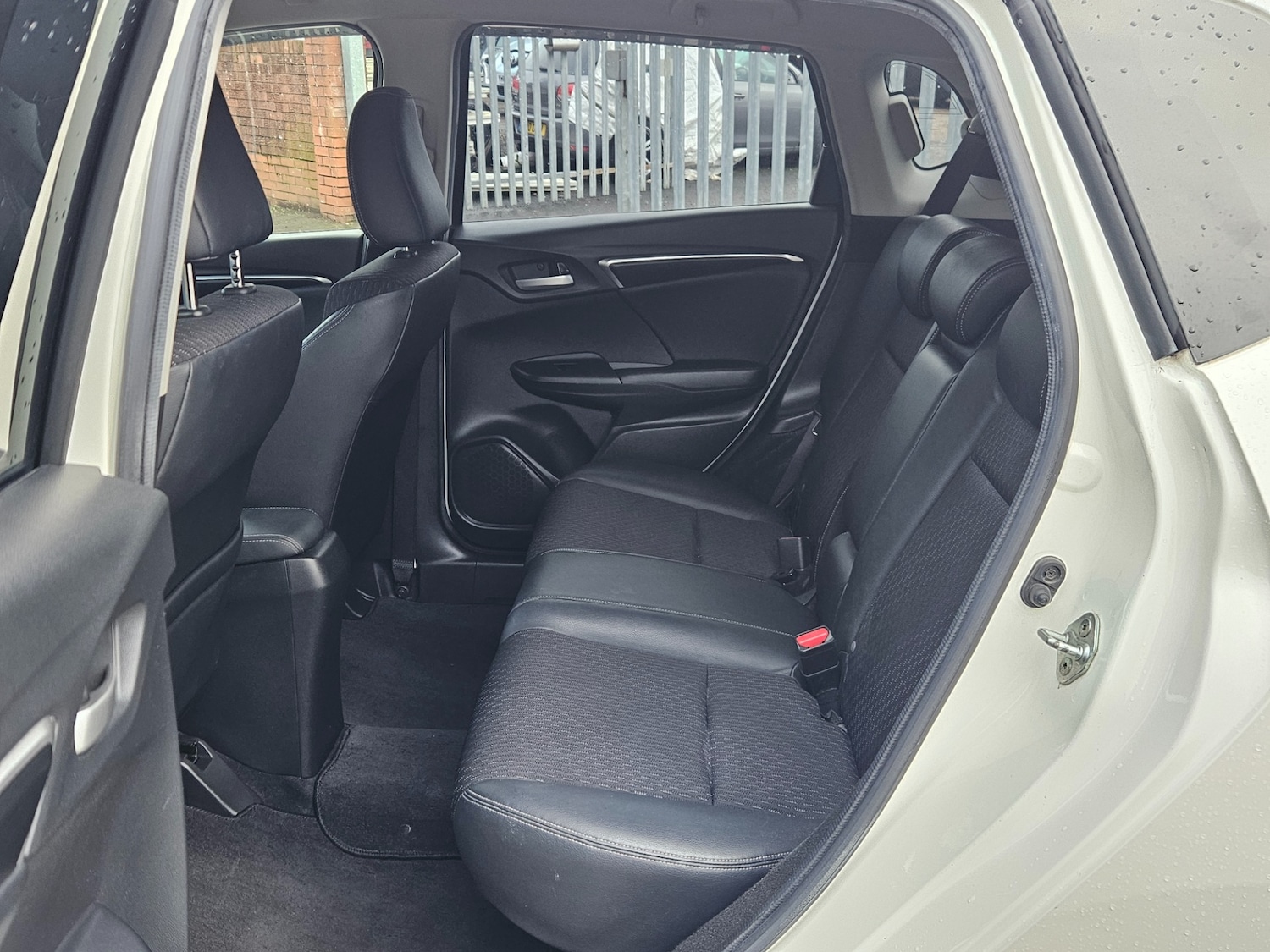 Used Honda Jazz 2013 for sale - 77906821: Photo 12