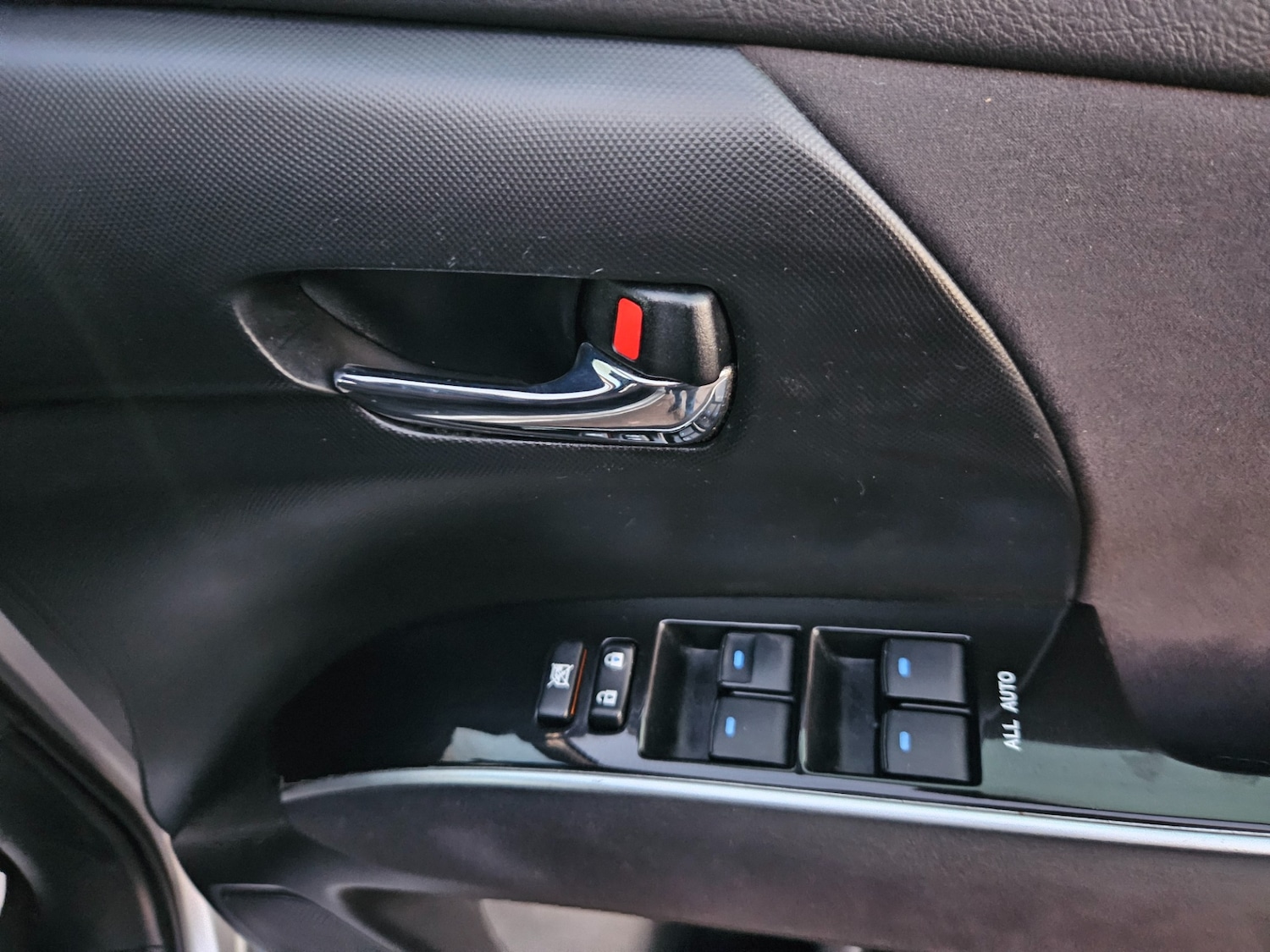 Used Toyota Estima 2025 for sale - 77080958: Photo 22