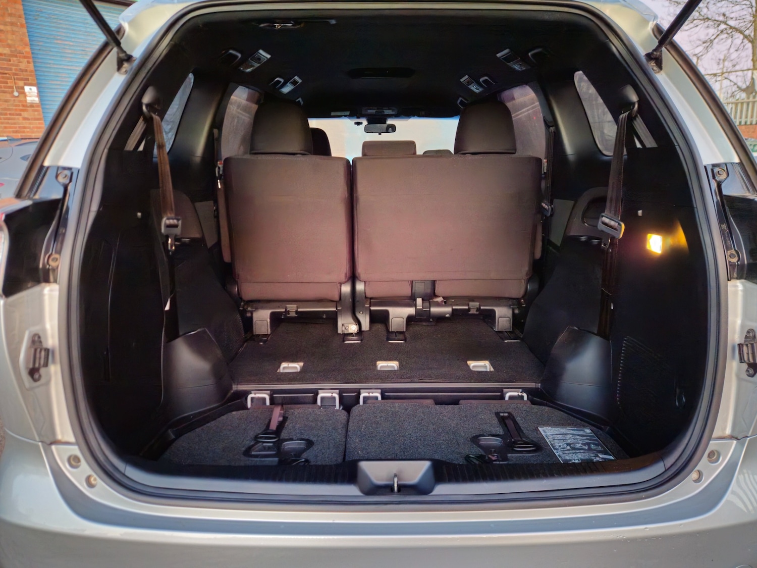 Used Toyota Estima 2025 for sale - 77080958: Photo 26