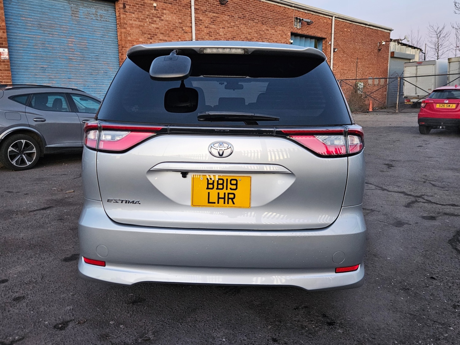 Used Toyota Estima 2025 for sale - 77080958: Photo 6