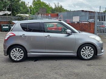 Used Suzuki Swift 2012 for sale - 75328047: Photo
