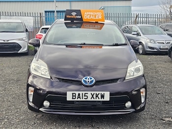 Toyota Prius feature image 2