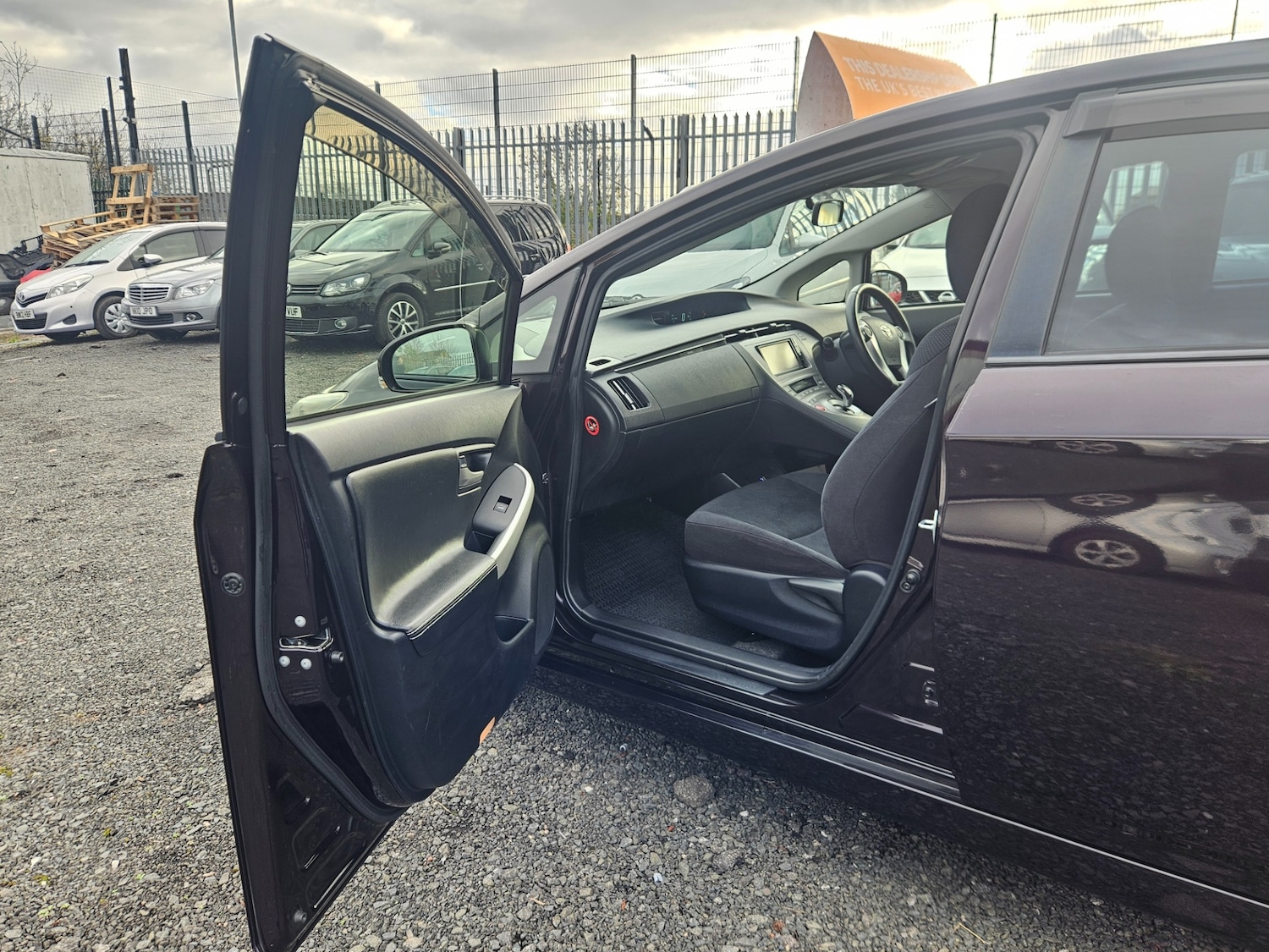 Used Toyota Prius 2025 for sale - 76663688: Photo 8