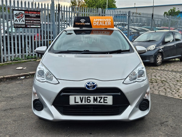 Used Toyota Aqua 2016 for sale - 76021540: Photo 2