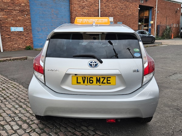 Used Toyota Aqua 2016 for sale - 76021540: Photo 6