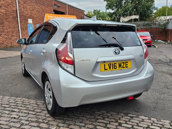Used Toyota Aqua 2016 for sale - 76021540: Photo 7