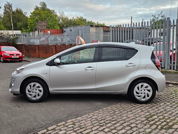 Used Toyota Aqua 2016 for sale - 76021540: Photo 8