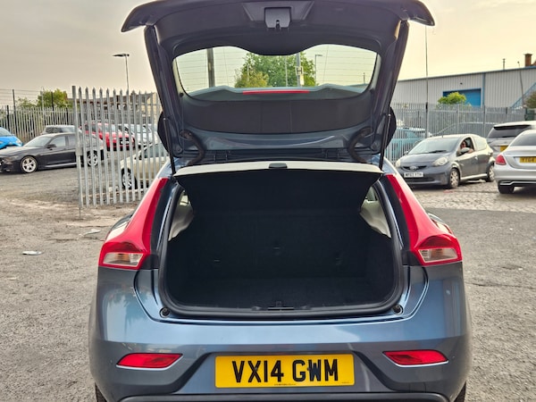 Used Volvo V40 2014 for sale - 75579341: Photo 13