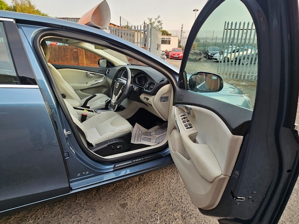 Used Volvo V40 2014 for sale - 75579341: Photo 19