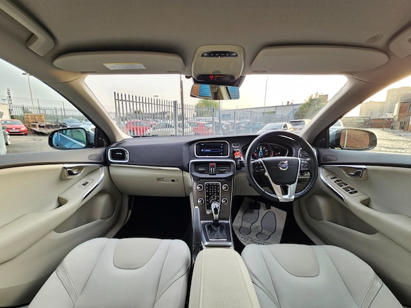 Used Volvo V40 2014 for sale - 75579341: Photo 25
