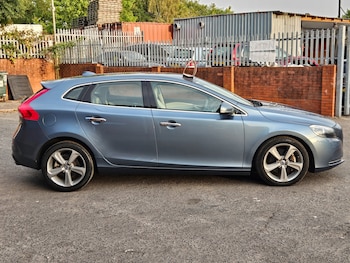 Used Volvo V40 2014 for sale - 75579341: Photo