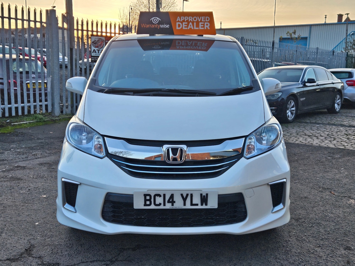 Used Honda Freed 2025 for sale - 76848763: Photo 2