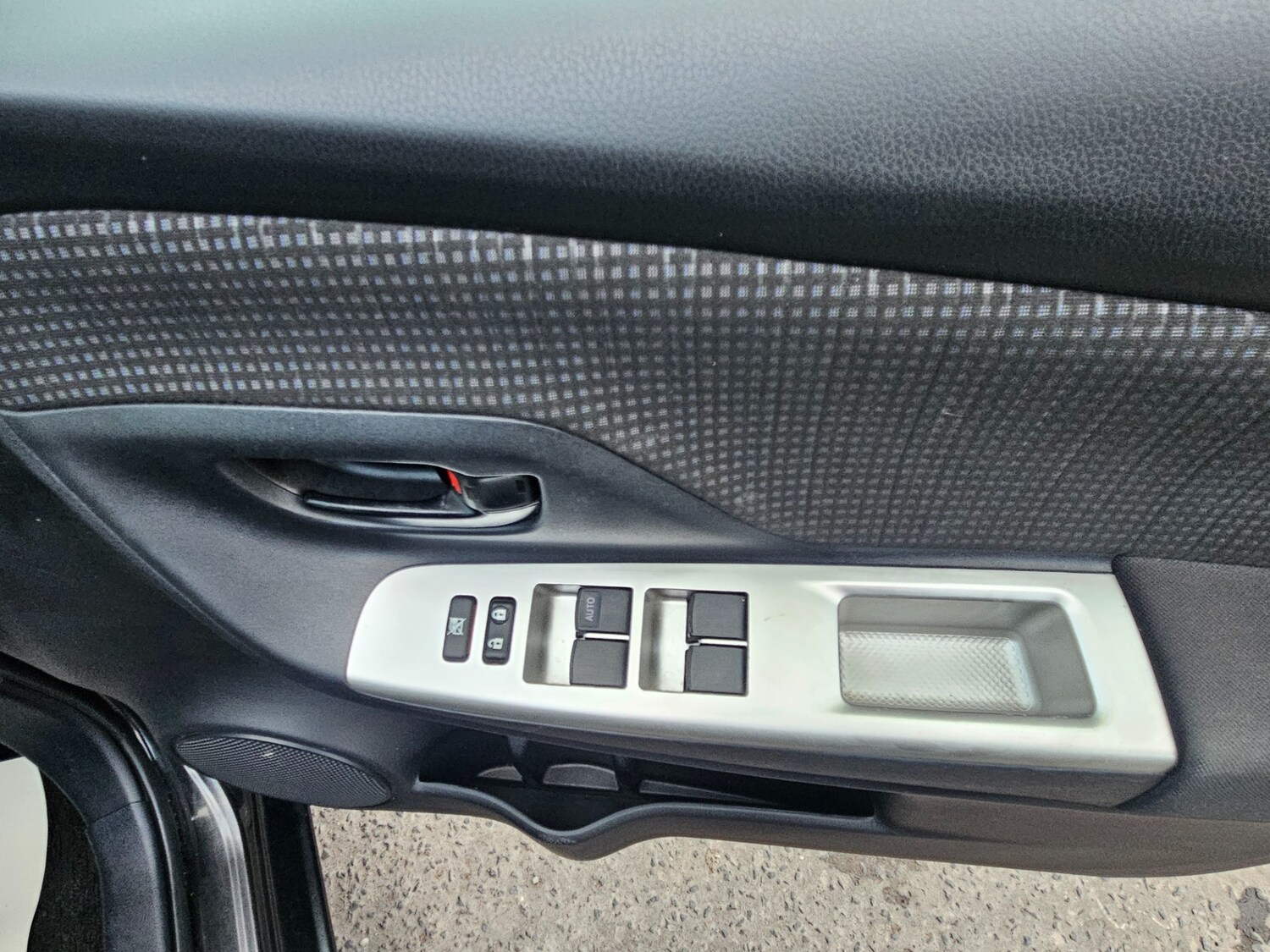 Used Toyota Yaris 2014 for sale - 77906855: Photo 20