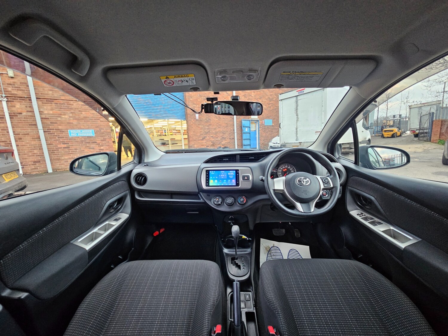 Used Toyota Yaris 2014 for sale - 77906855: Photo 23