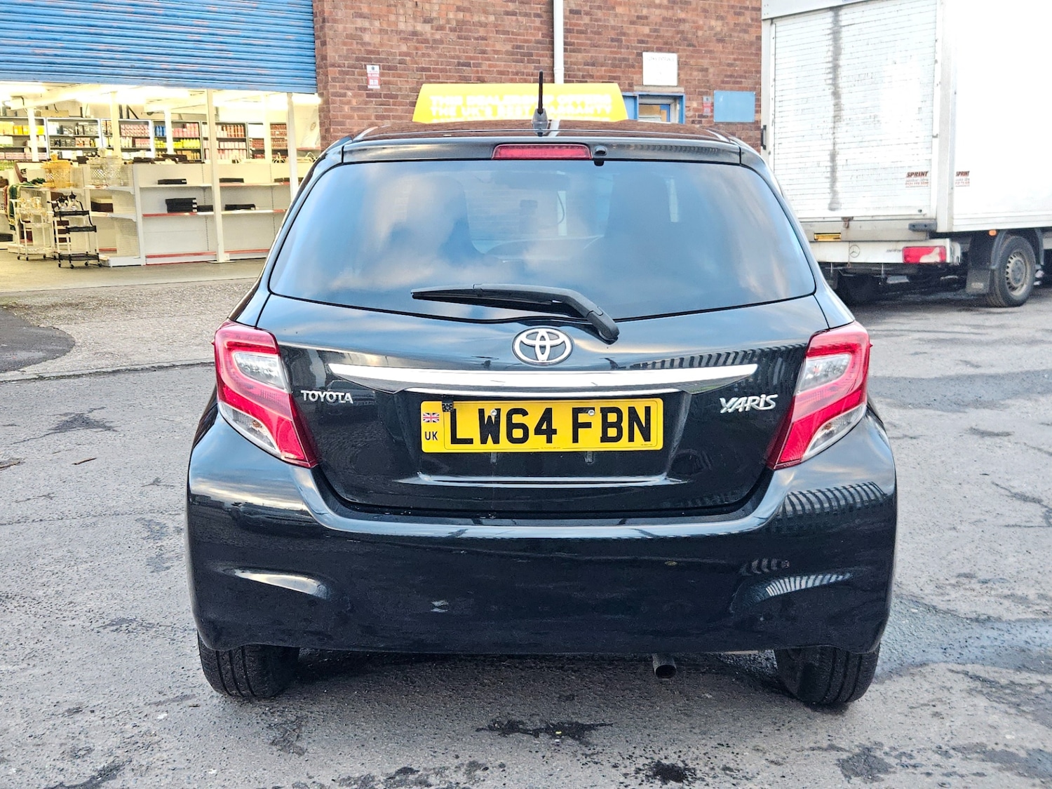 Used Toyota Yaris 2014 for sale - 77906855: Photo 6