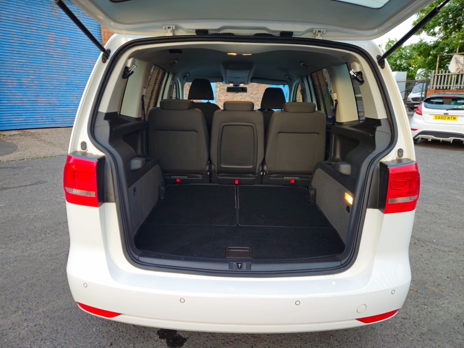 Used Volkswagen Touran 2012 for sale - 75866462: Photo 22