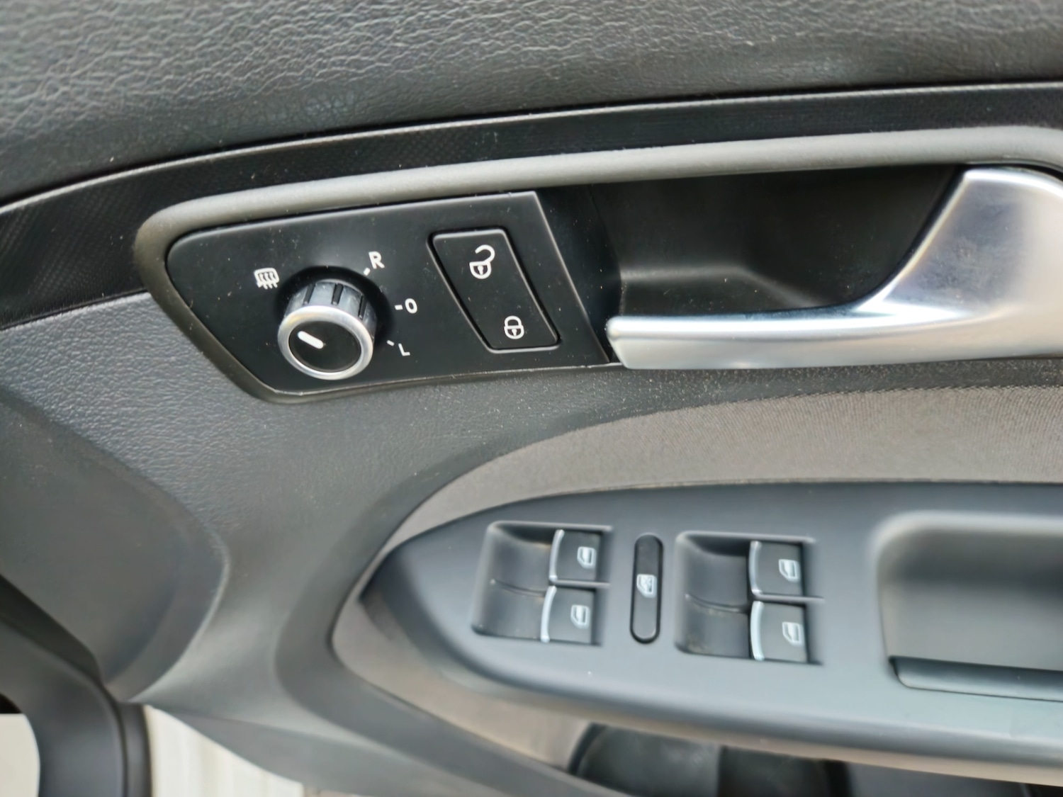 Used Volkswagen Touran 2012 for sale - 75866462: Photo 26