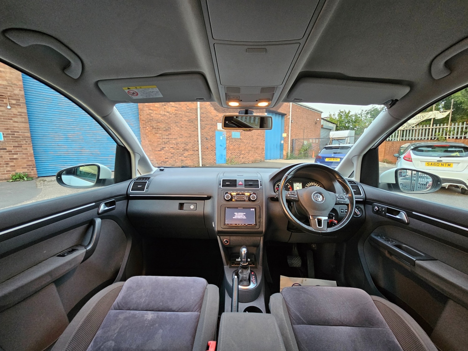 Used Volkswagen Touran 2012 for sale - 75866462: Photo 27