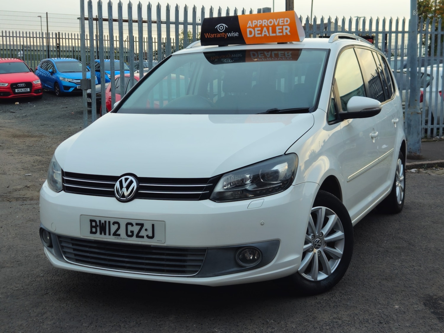 Used Volkswagen Touran 2012 for sale - 75866462: Photo 3